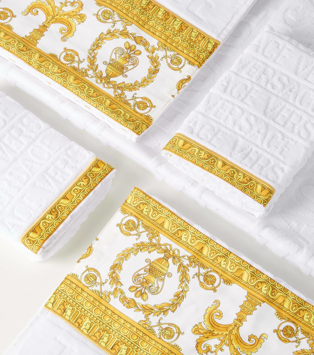 Versace Home Set of 5 cotton terry towels
