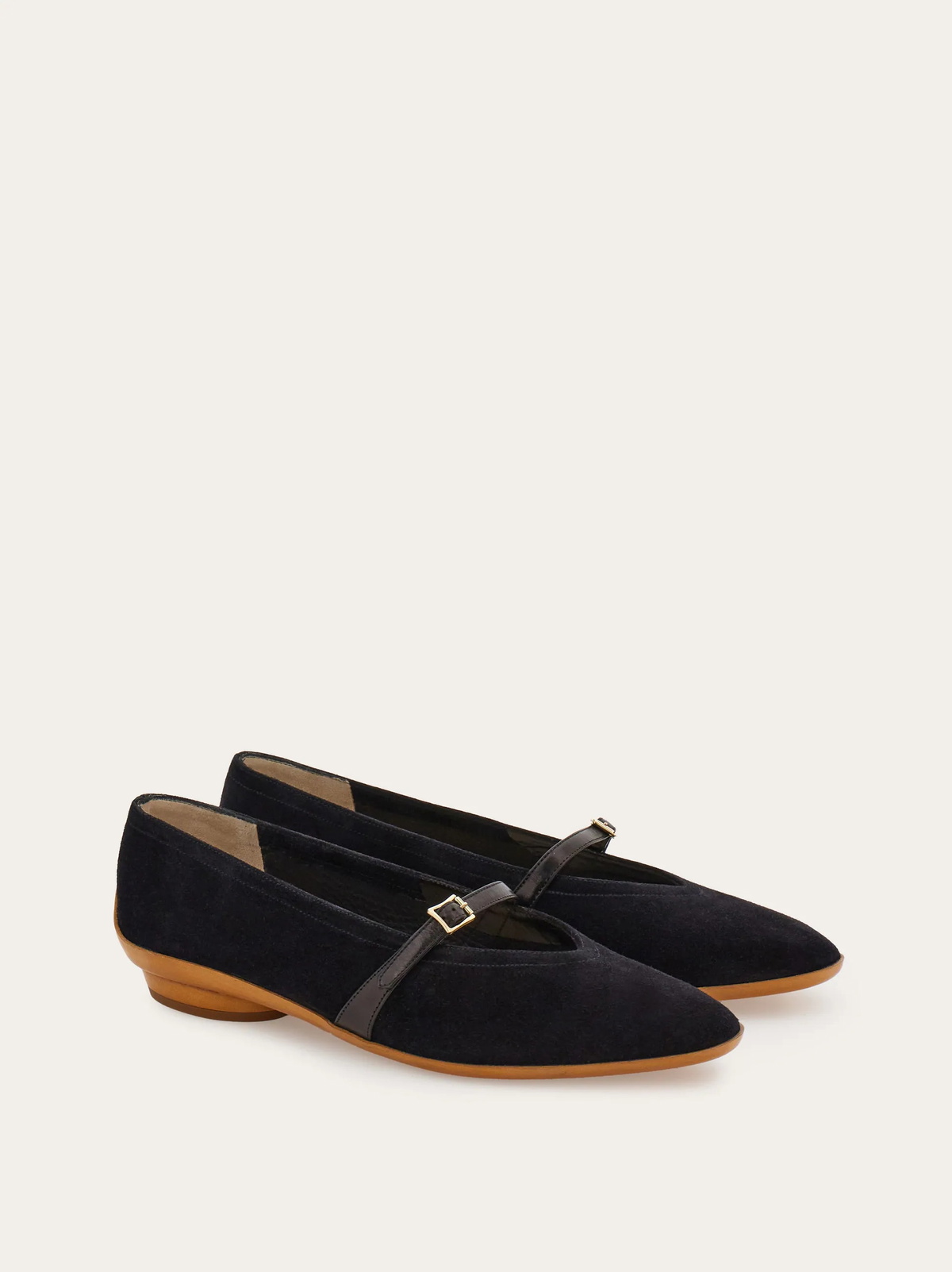 Ferragamo Womens Audrey (1954) in Black