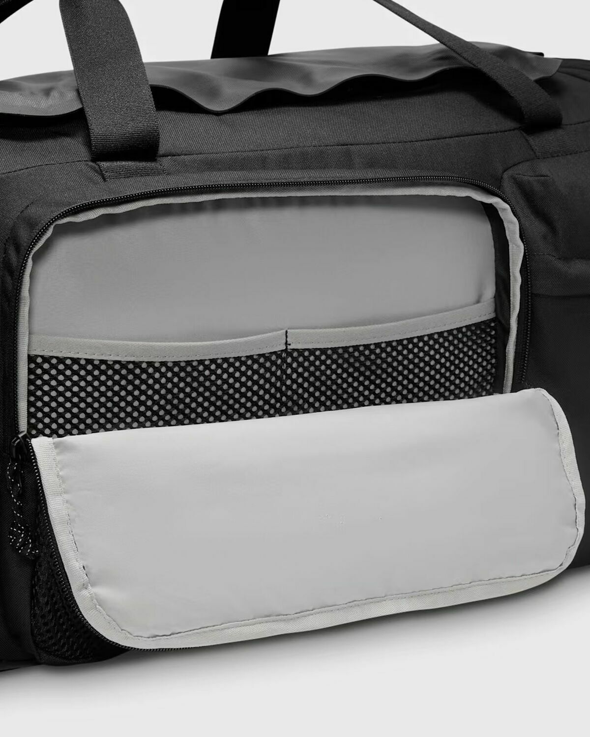 Nike ACG DAYMAX DUFFEL BAG Black Mens Duffle Bags & Weekender