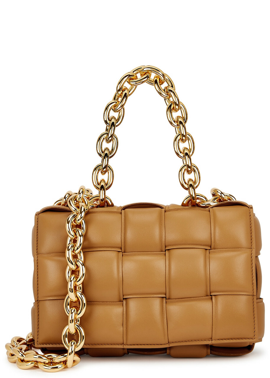 大人気☆BOTTEGA VENETA☆THE CHAIN CASSETTE LEATHER BAG Bottega Veneta The Chain Cassette Leather Cross-body bag