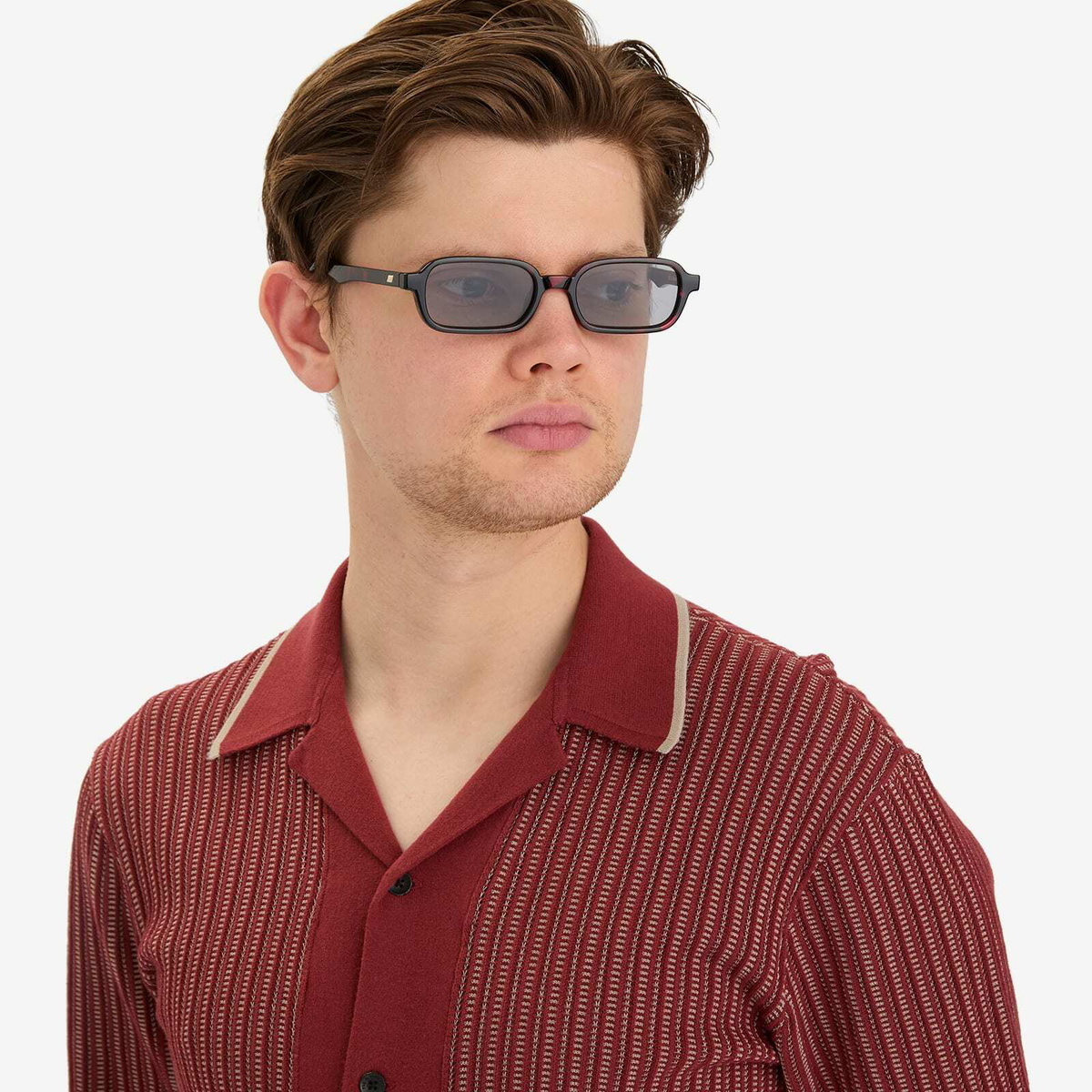 Le Specs Pilferer Sunglasses in Cherry Tort/Smoke Tint 