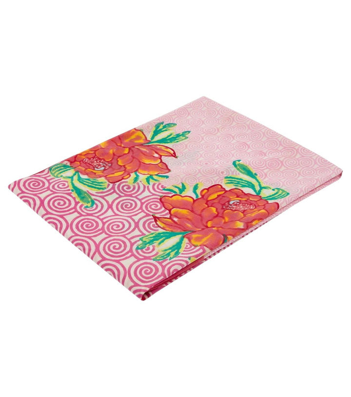 Photo: Lisa Corti Camelia Magenta muslin beach towel
