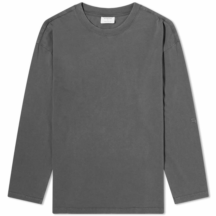 Photo: Stylerunner Women's Long Sleeve Alpha T-Shirt in Carbon