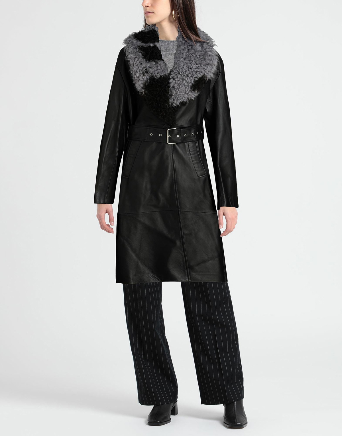 Common Leisure Womens Coat in Black
