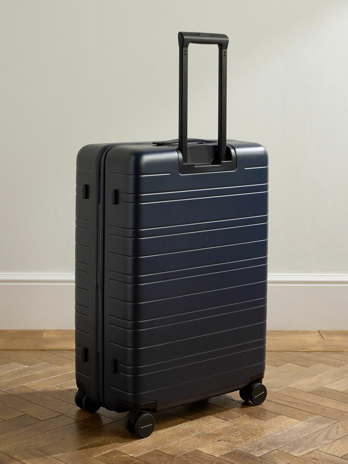 HORIZN STUDIOS - H7 Essential Hardshell Check-In Suitcase