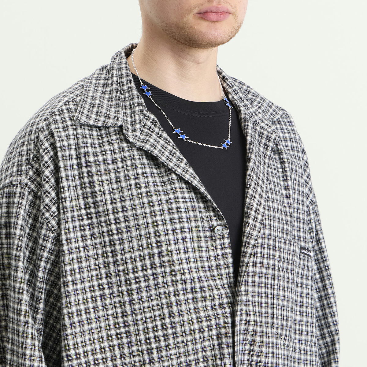 TwoJeys Blue Enameled Icon Necklace in Silver 