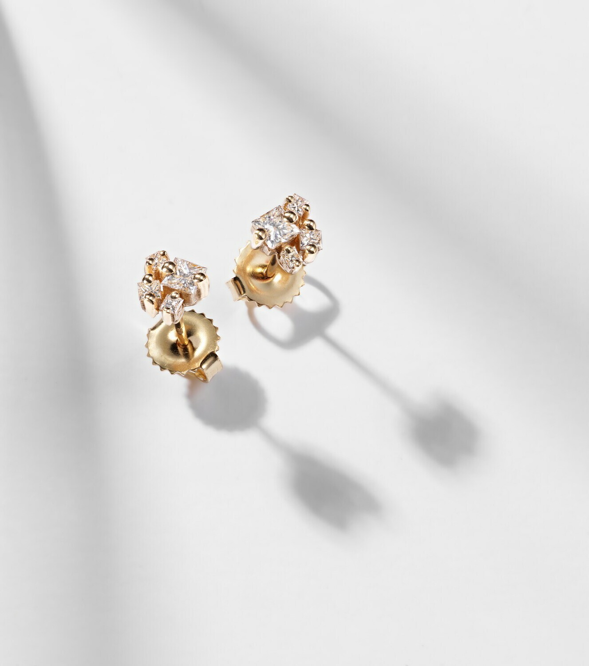 Suzanne Kalan 18kt gold earrings with diamonds