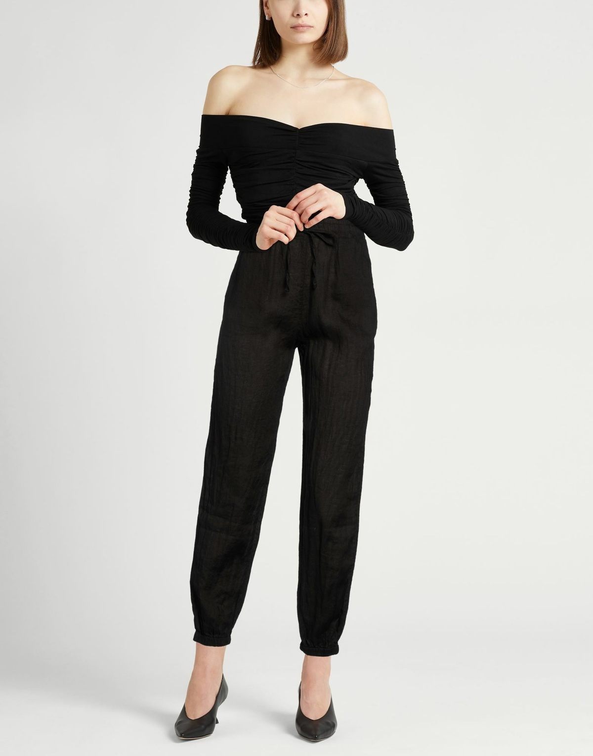 Crossley Womens Pants in Black
