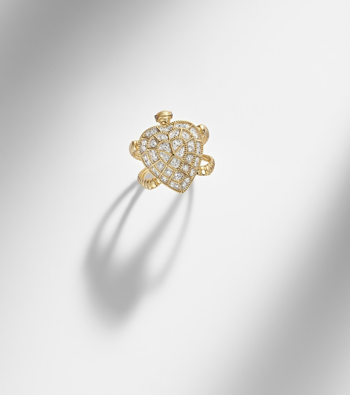 Yvonne Léon Tortue Coeur 9kt gold ring with diamonds