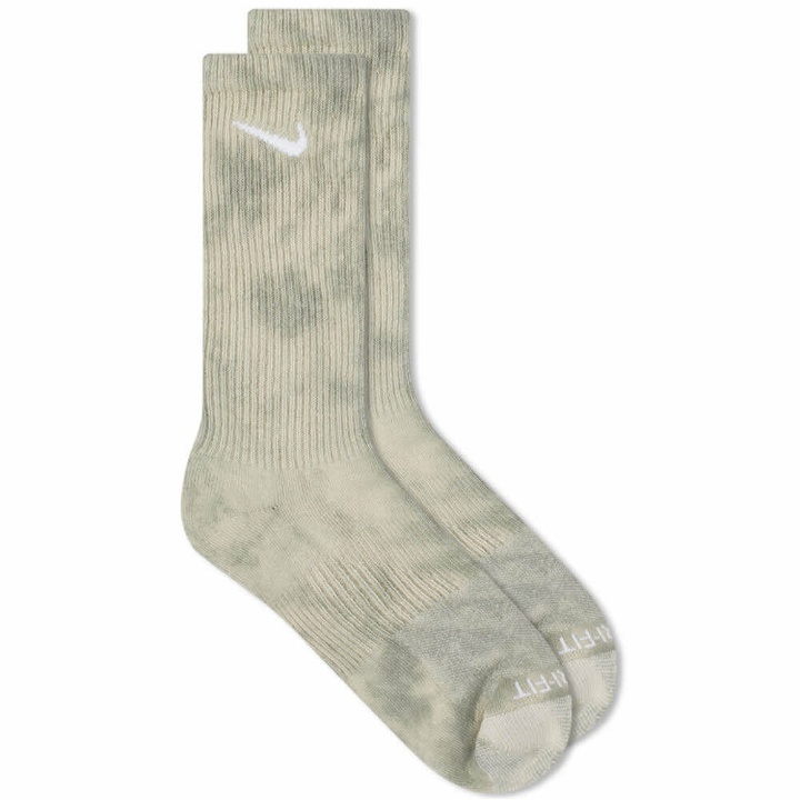 Photo: Nike NRG Essential Socks in Light Army/Stone/White
