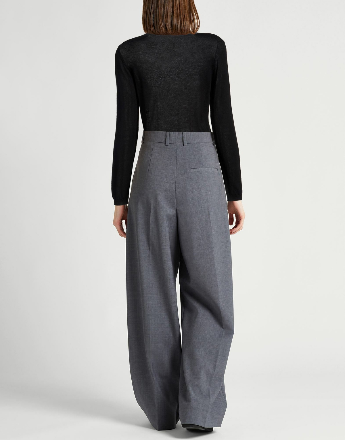 Crossley Womens Sweater in Black