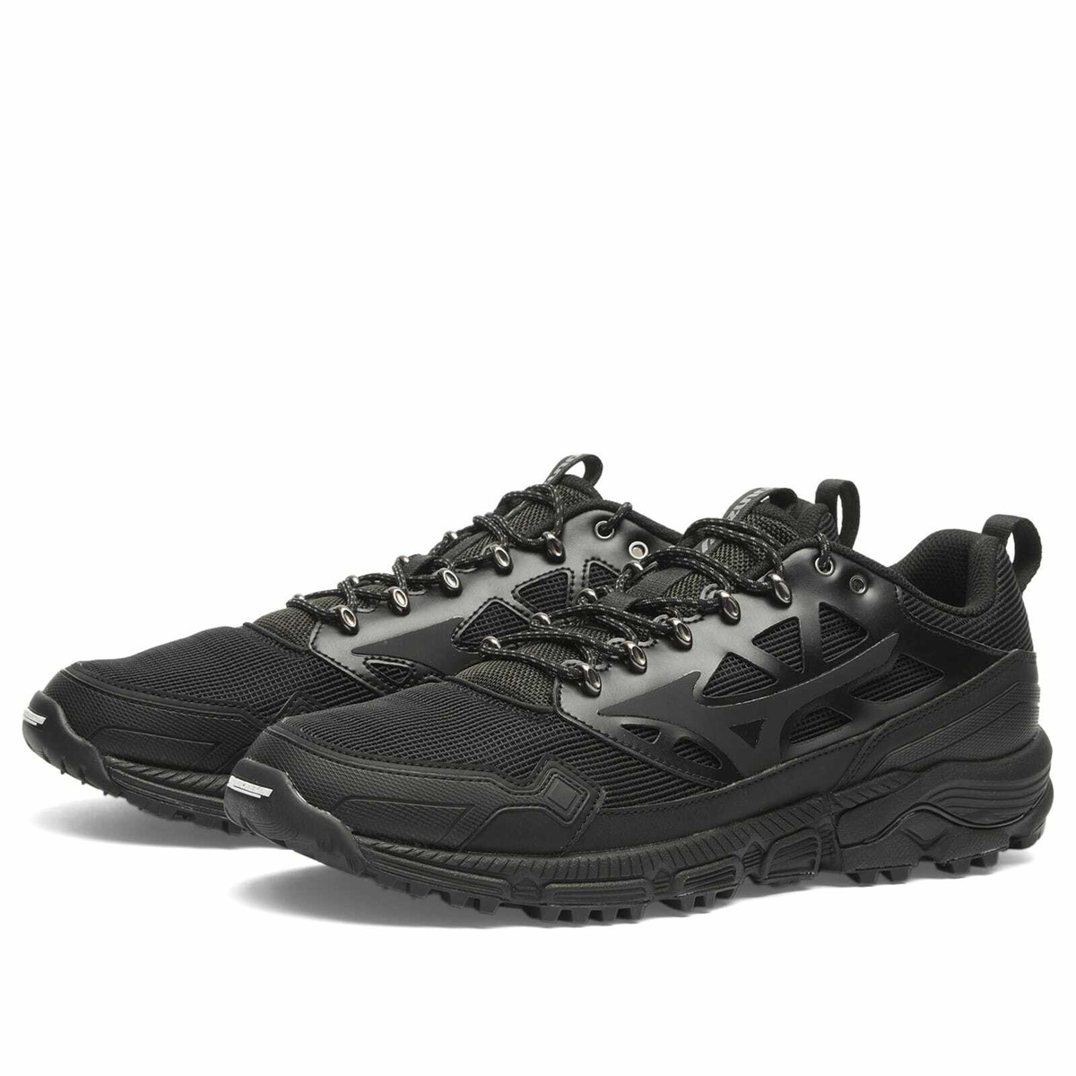 Mizuno Wave Daichi LS Sneaker in Black