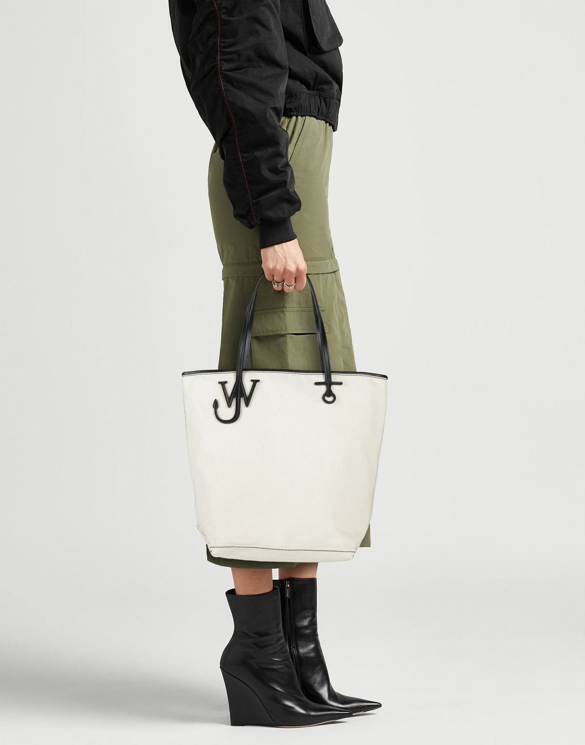 Jw Anderson Womens Handbag Cream