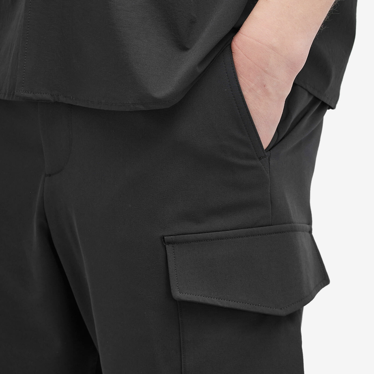 Rag & Bone Men's Cade Cargo Short in Black