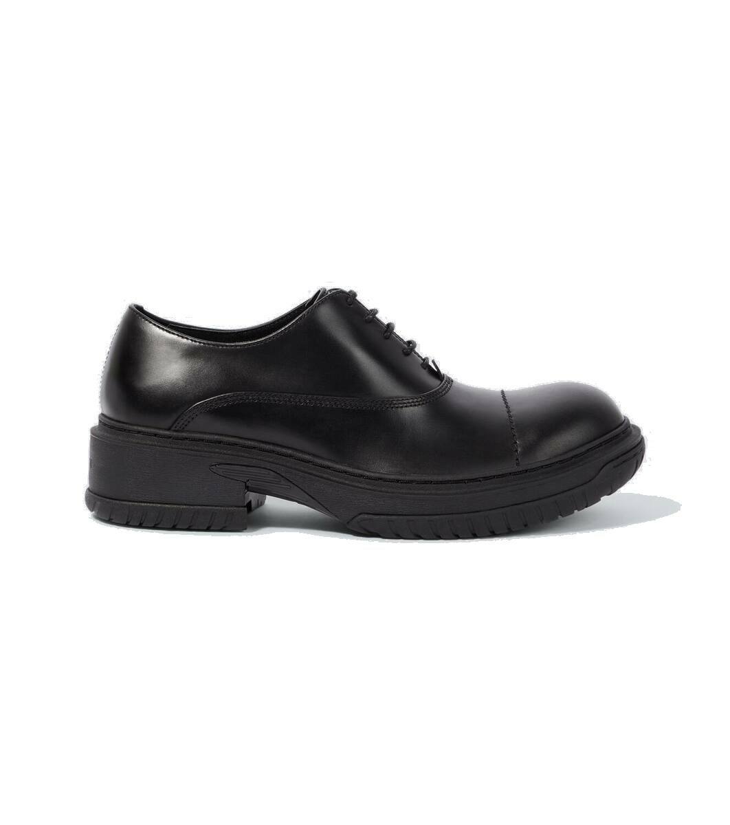 Black Pebble Grain Leather Lightweight Rubber Sole Derby