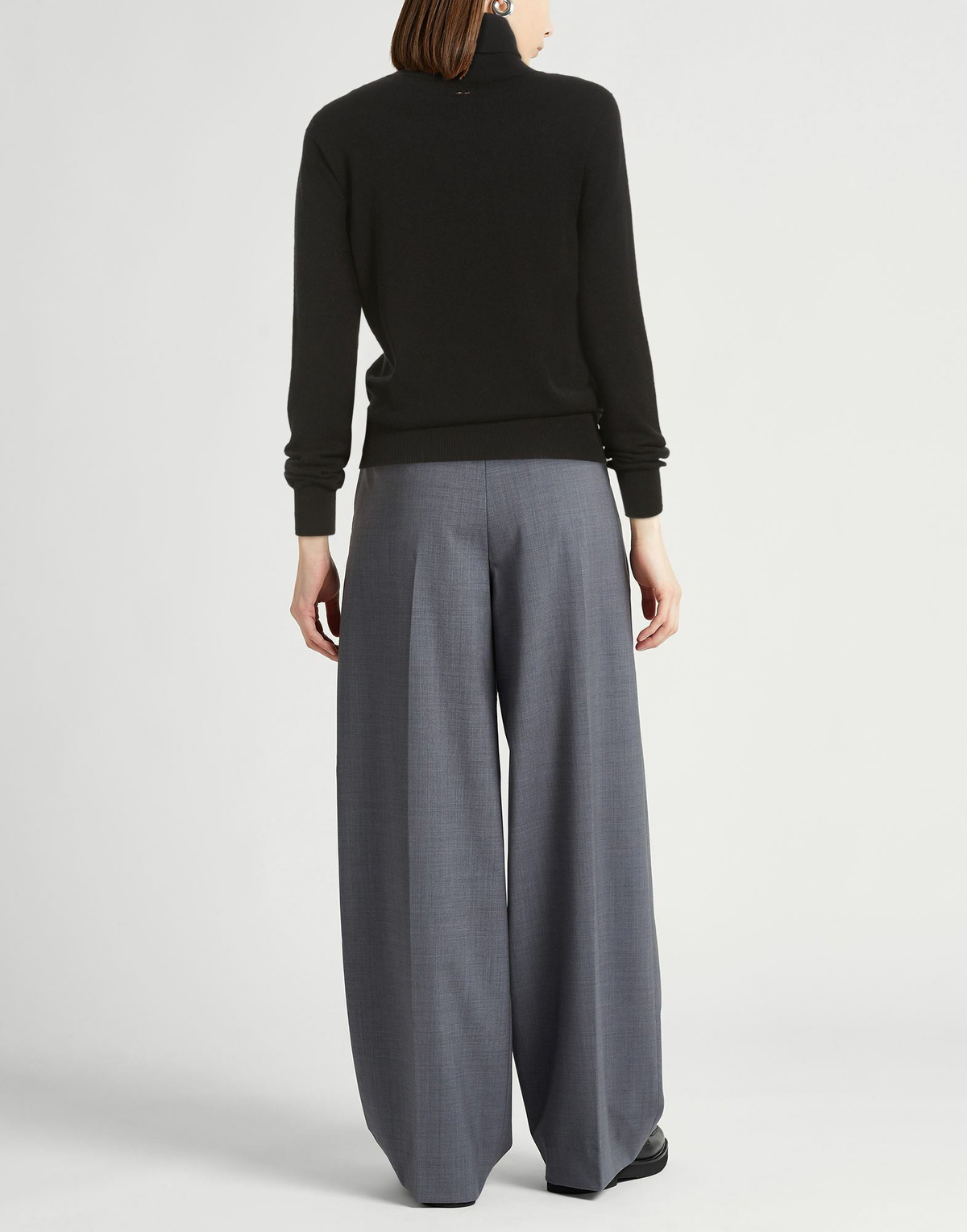 Agnona Womens Turtleneck in Black