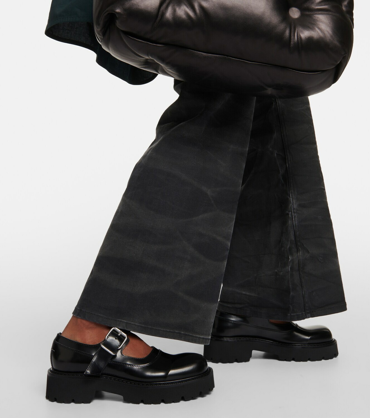 【関税＆送料込み】Mm6 Maison Margiela Flats MM6 Maison Margiela Mary Jane leather flats MM6 Maison Margiela