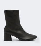 Souliers Martinez Flavia leather ankle boots
