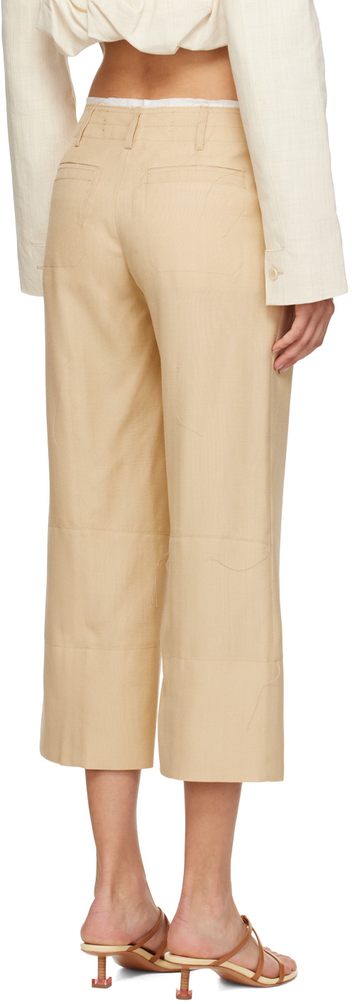 Pantalon best sale beige corto