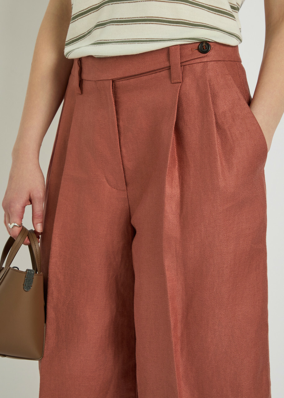 Brunello Cucinelli Bermuda Pleated Linen Shorts Terracotta