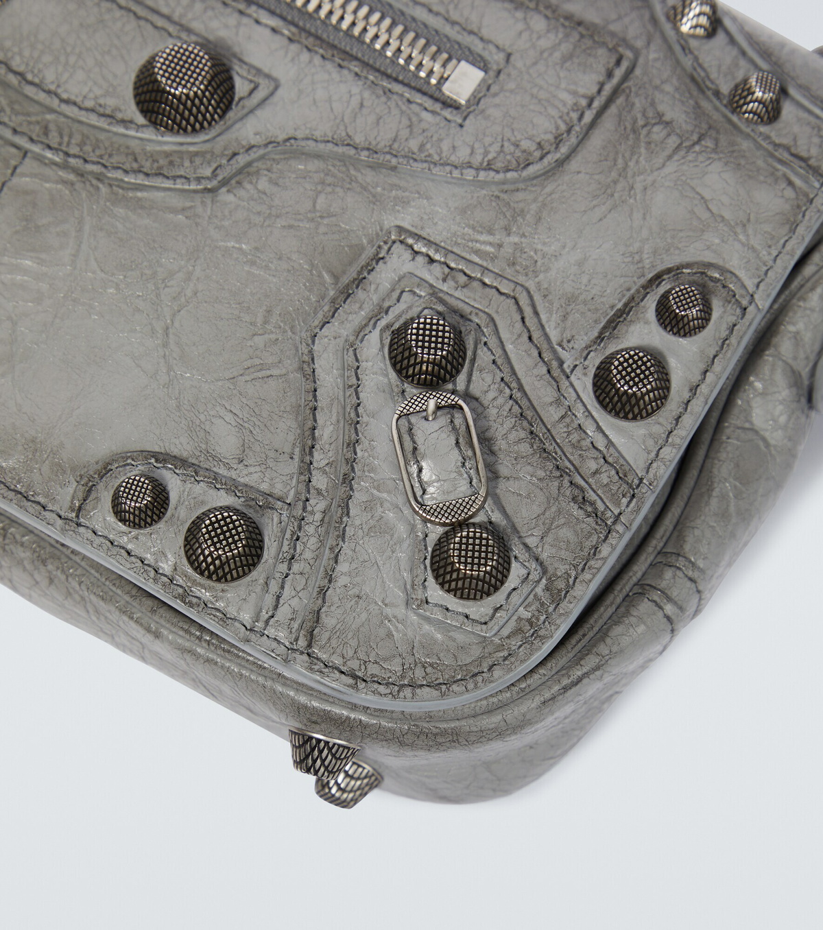 ショルダーバッグ・ポシェット BALENCIAGA SLATE LEATHER LE CAGOLE XS SHOULDER BAG XS Le Cagole Shoulder Bag Dark Grey | The Webster