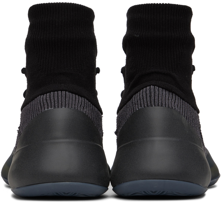 yeezy womens shoes black