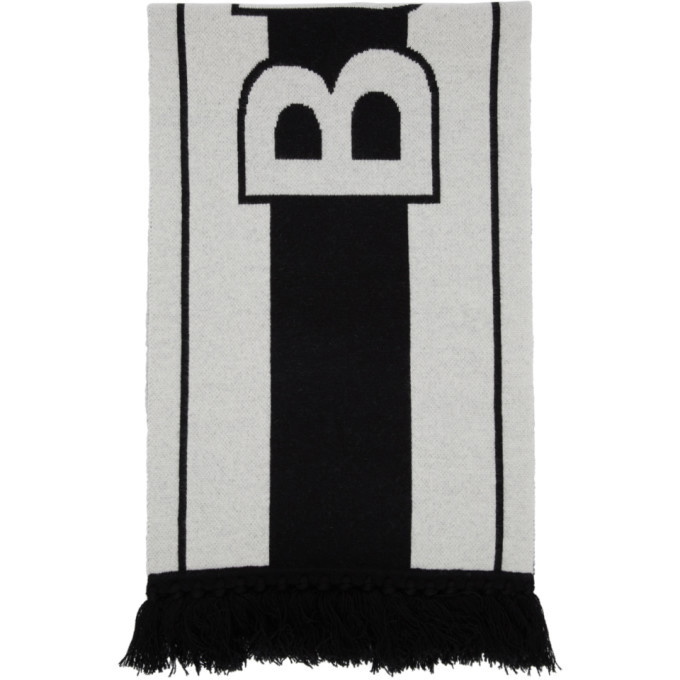 Photo: Burberry Black and White Football Scarf
