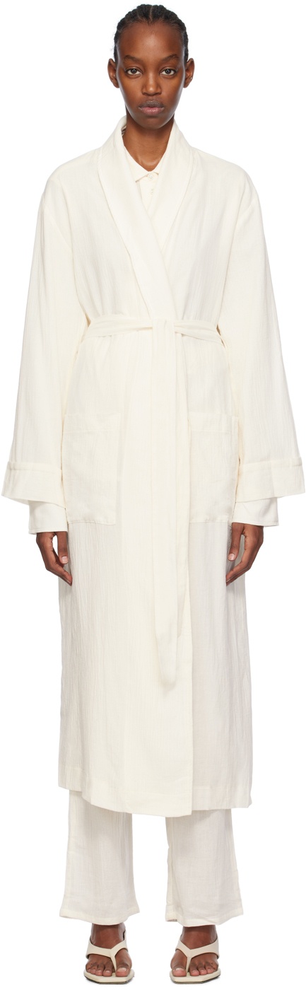 ÉTERNE Off-White Lennon Robe