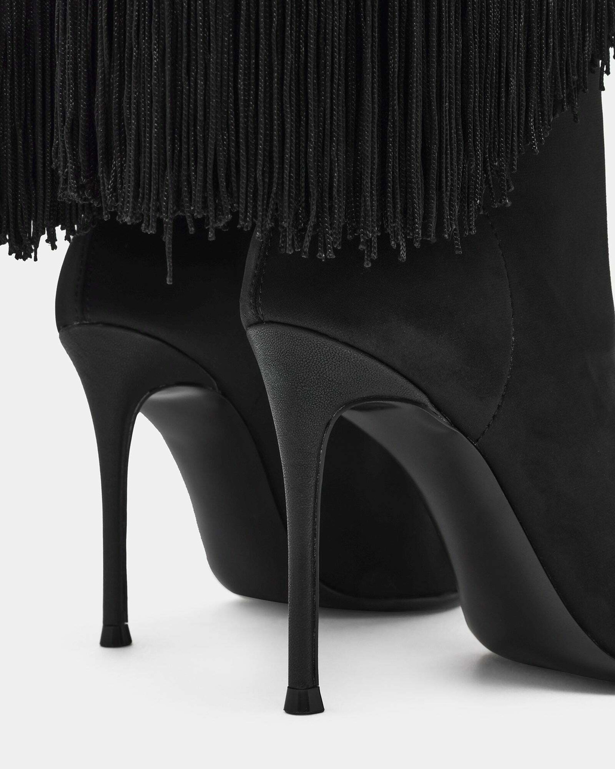 Steve Madden Provoque Boots in Black
