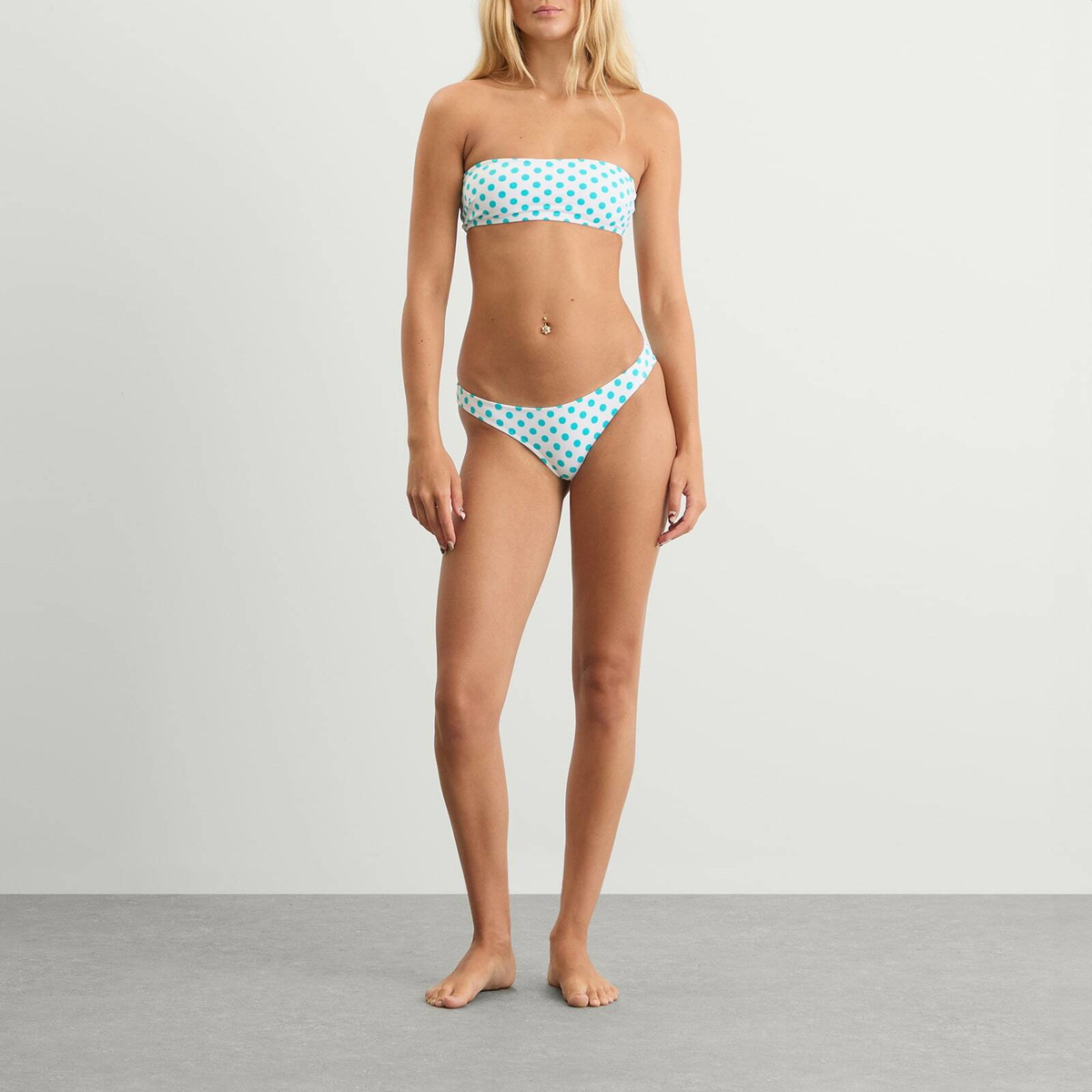 Fruity Booty Women's Frizzante Bikini Top in Aqua White