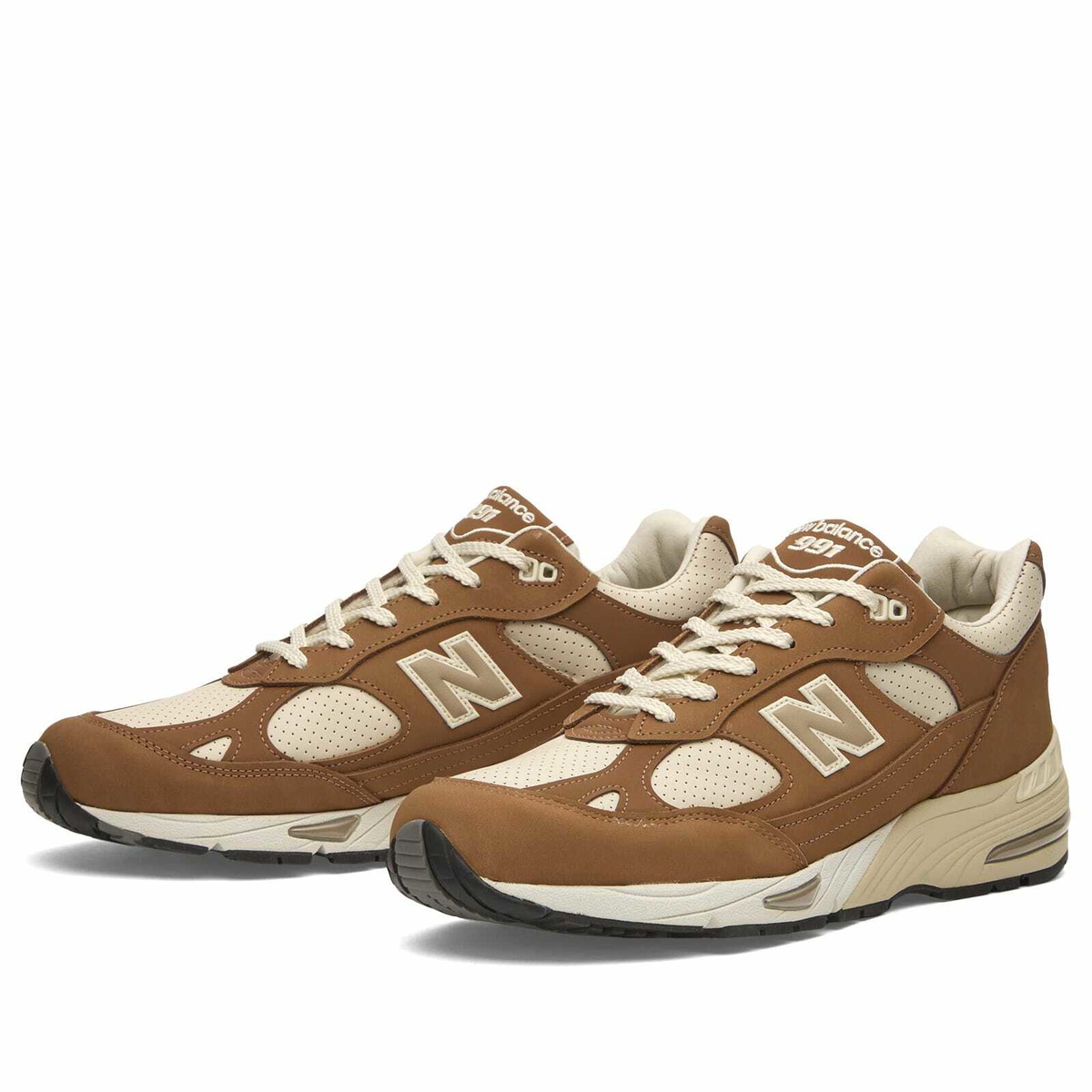 New Balance 991v1 Sneaker in Chipmunk/Birch