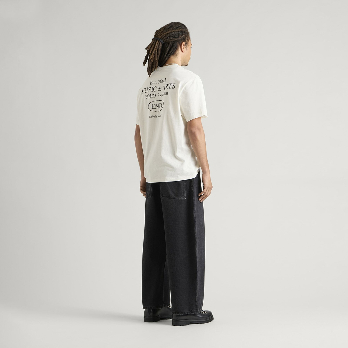 END. Worn Established T-shirt in Smoke White