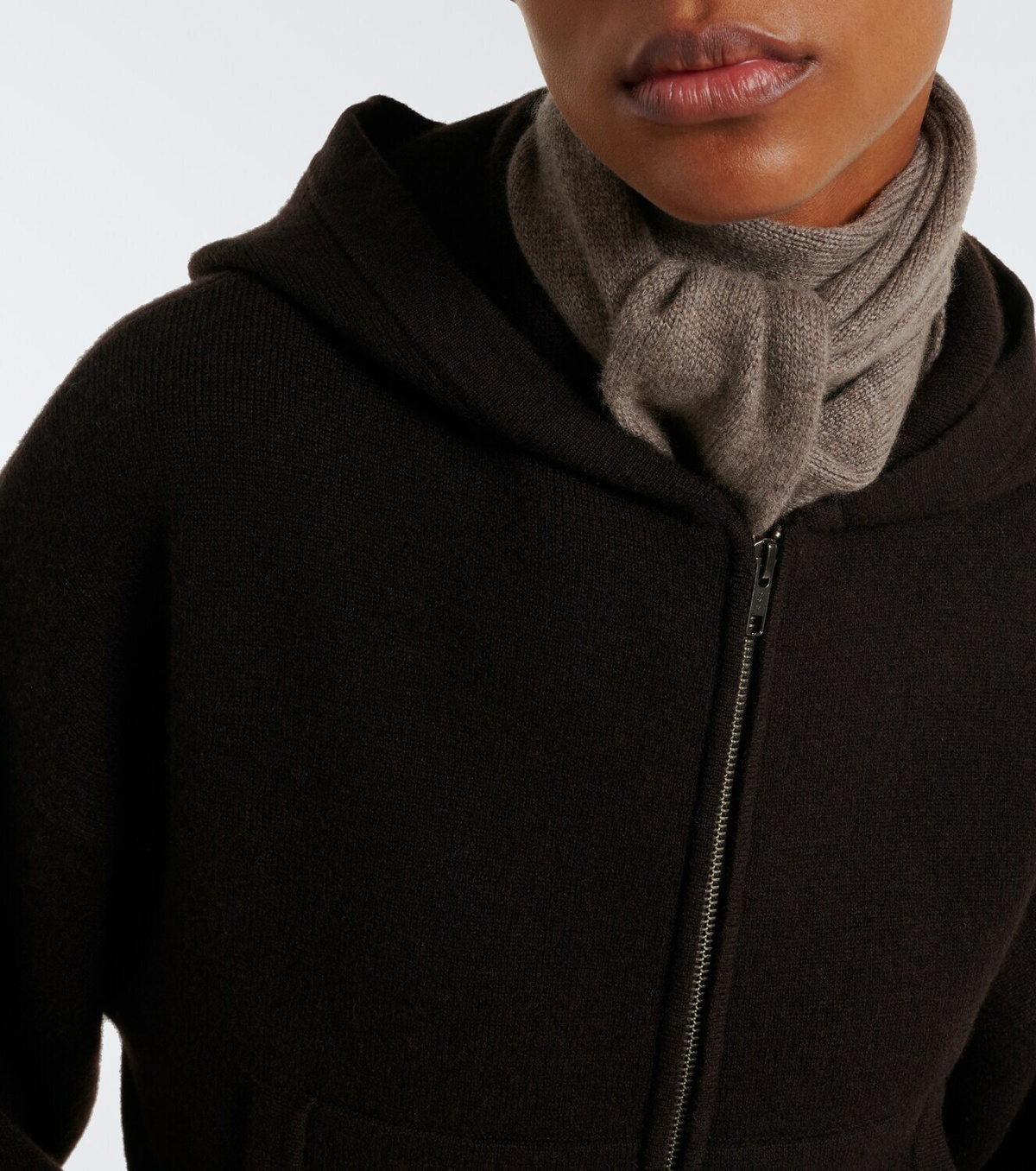 Lisa Yang Florianne cashmere scarf