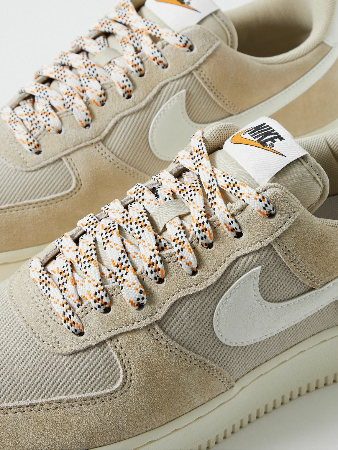 Nike Air Force 1 High '07 LV8 3 Sneakers - Neutrals