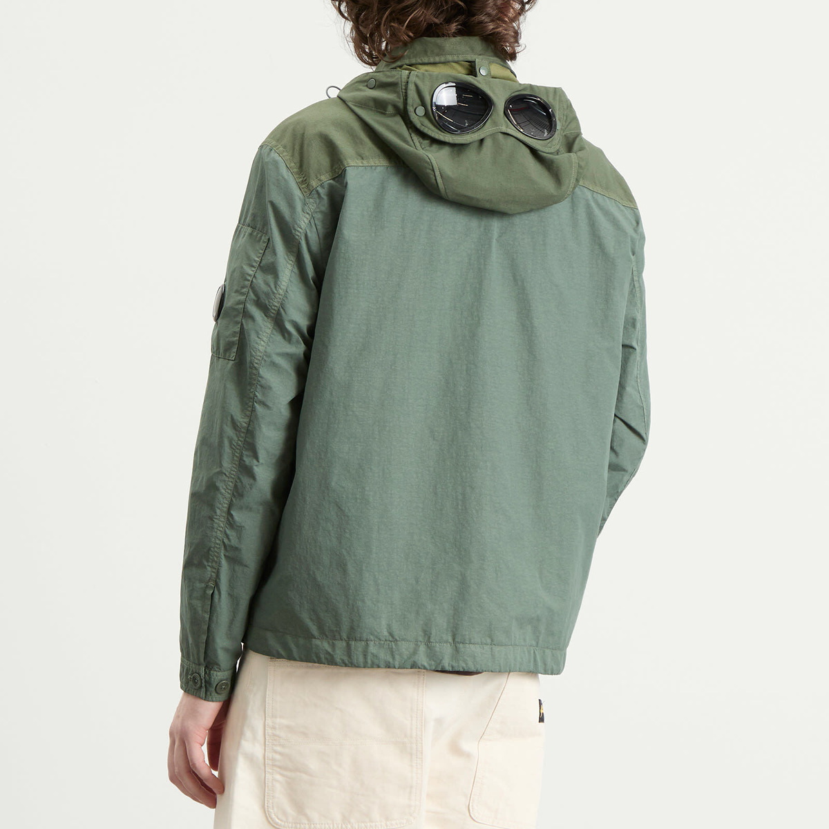 C.P. Company Men's Flatt Nylon Mixed Goggle Overshirt in Laurel Wreath