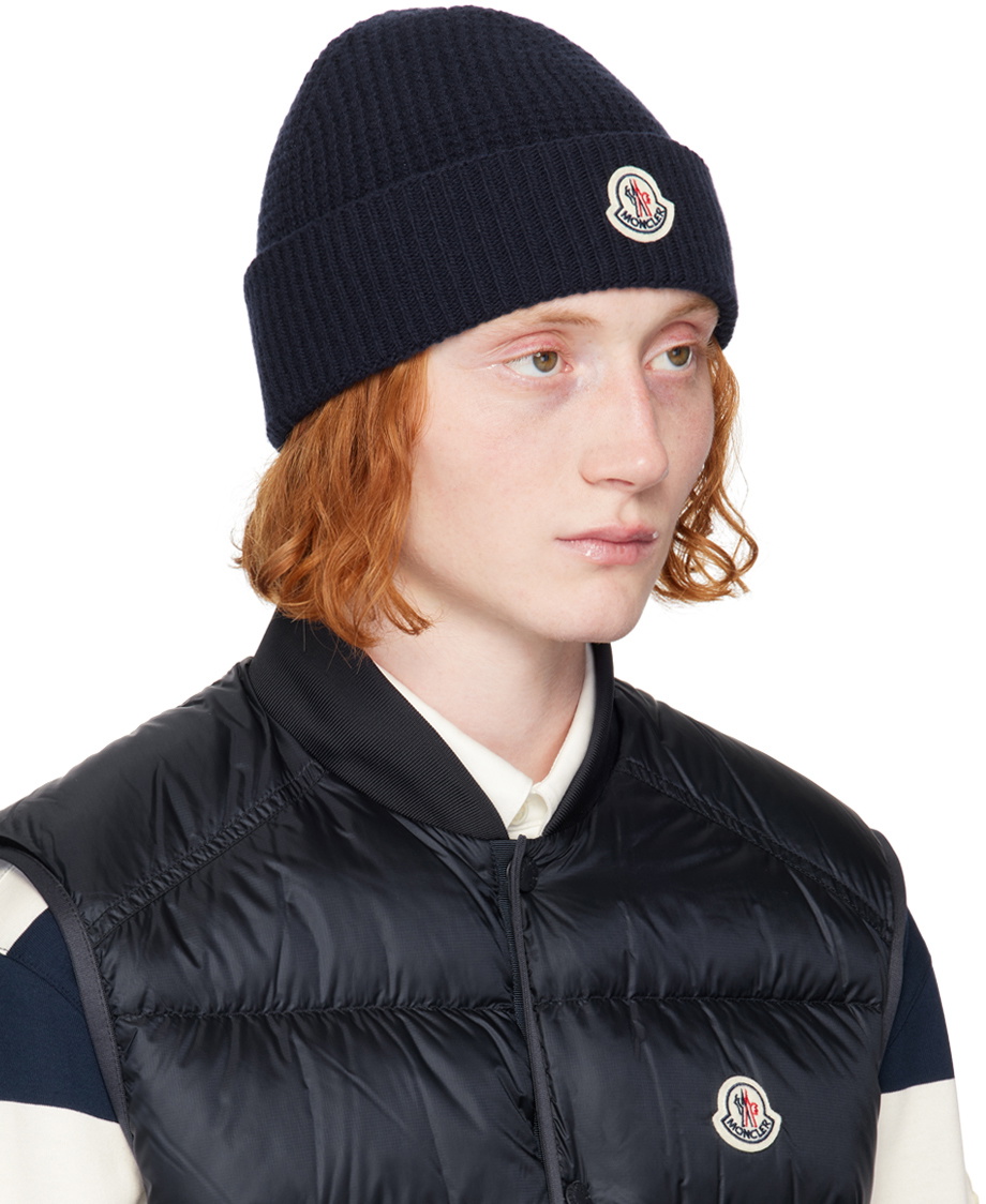 【関税込み】MONCLER Wool & Cashmere Beanie Logo wool and cashmere beanie in black - Moncler | Mytheresa