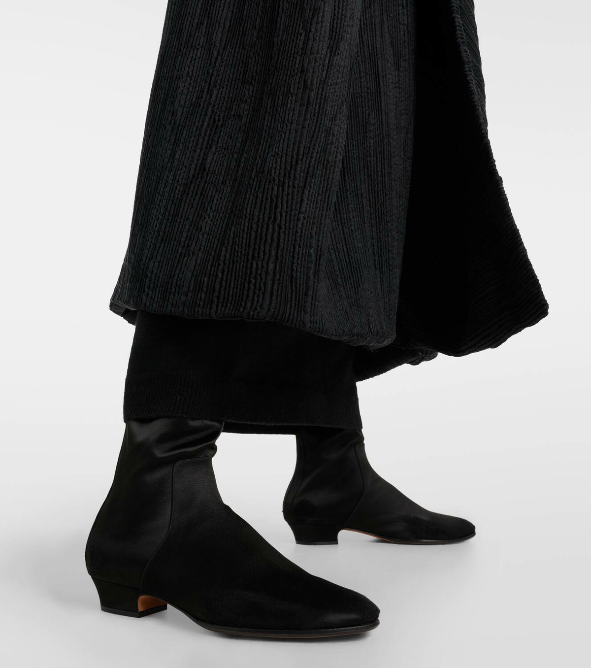 ロングブーツ The Row Awar satin over-the-knee boots The Row Awar satin over-the-knee boots The Row