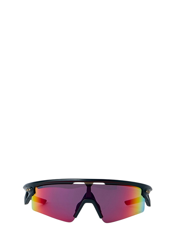 Photo: Oakley Sphaera Prizm Sunglasses