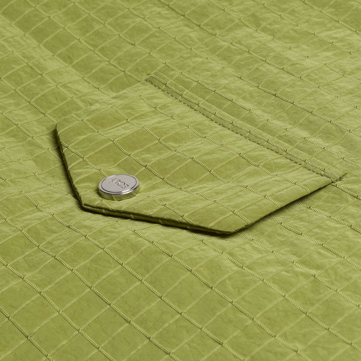 ARCS Twisting Scarf in Canopy Windowpane Ripstop