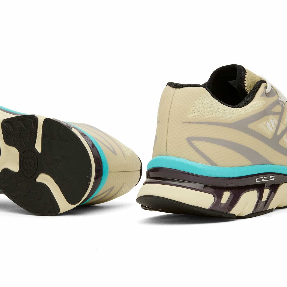MM6 Maison Margiela Women's x Salomon XT Sneaker in Asparagus Green/Gull/Blue