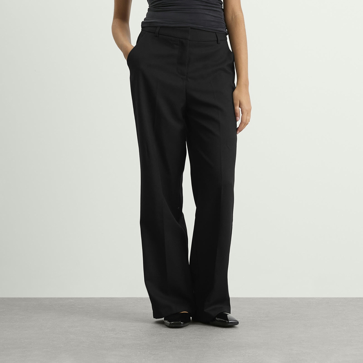 4th & Reckless Women's Barrow Tailored Trousers in Black