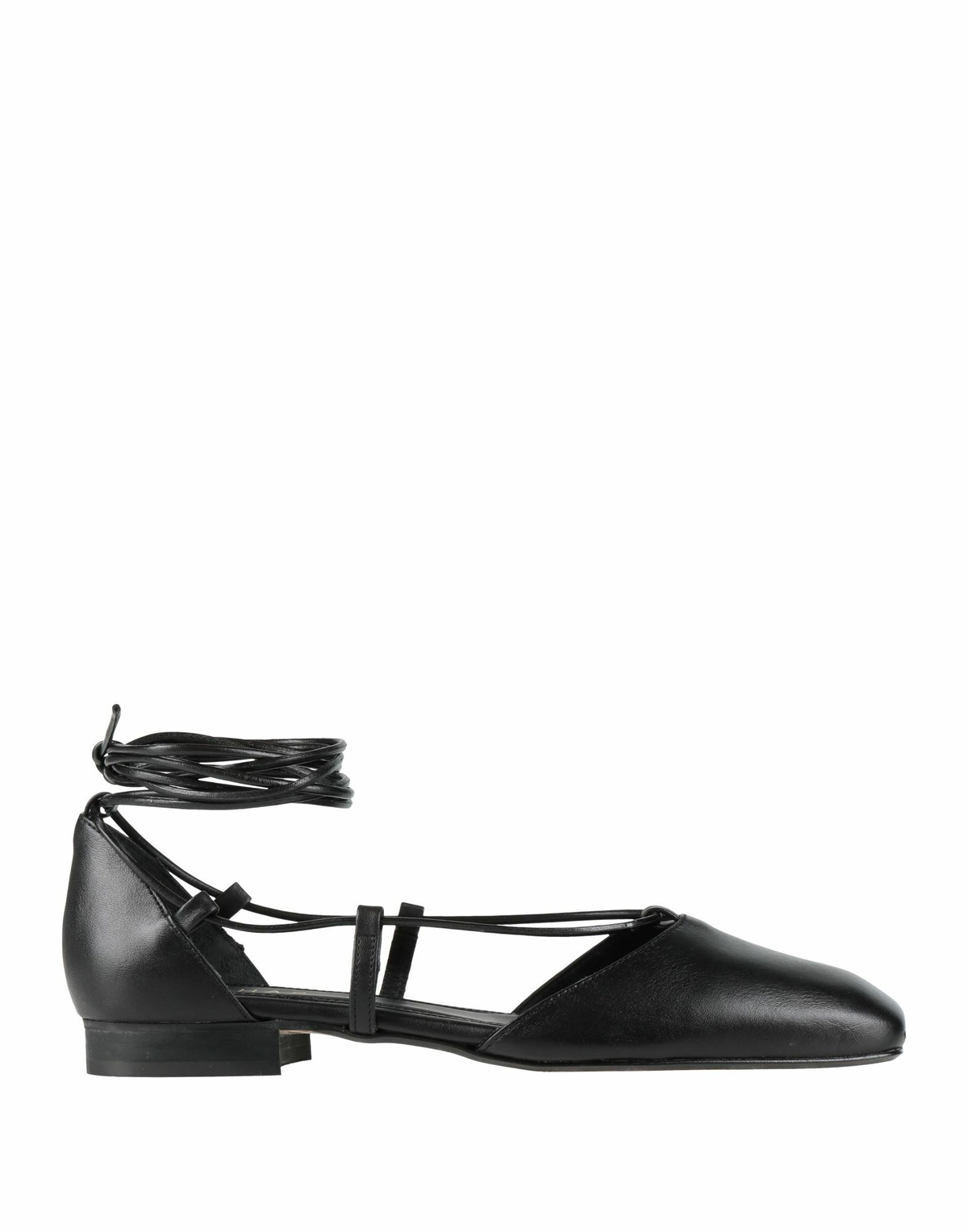 Alohas Womens Ballet flats in Black
