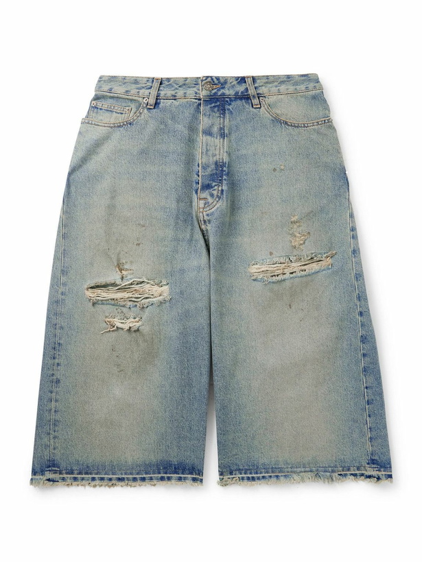 Photo: 424 - Straight-Leg Distressed Denim Shorts - Blue