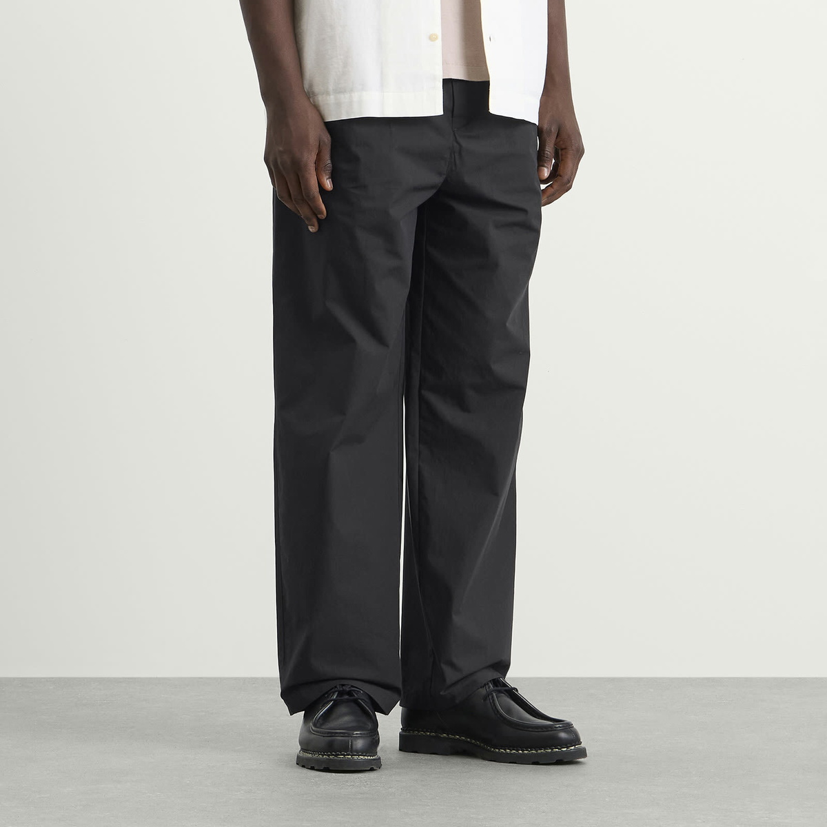 A.P.C. Men's Ricky Pantalon in Black