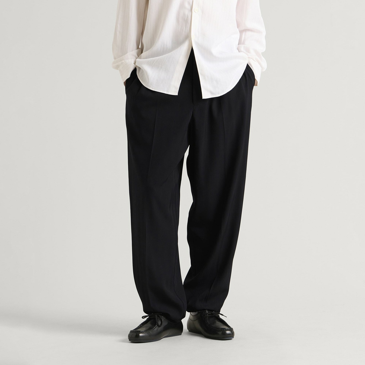 Jacquemus Men's Gio Pleated Pants in Dark Navy