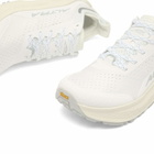 Altra Men's Olympus 6 Sneaker in White/White