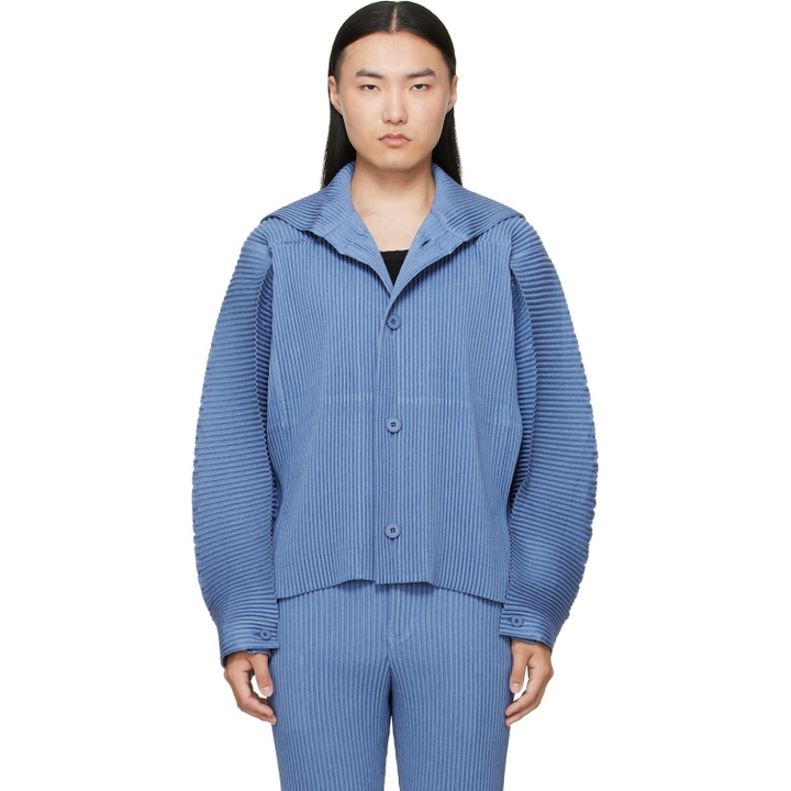 Photo: HOMME PLISSÉ ISSEY MIYAKE Blue Linen Like Jacket