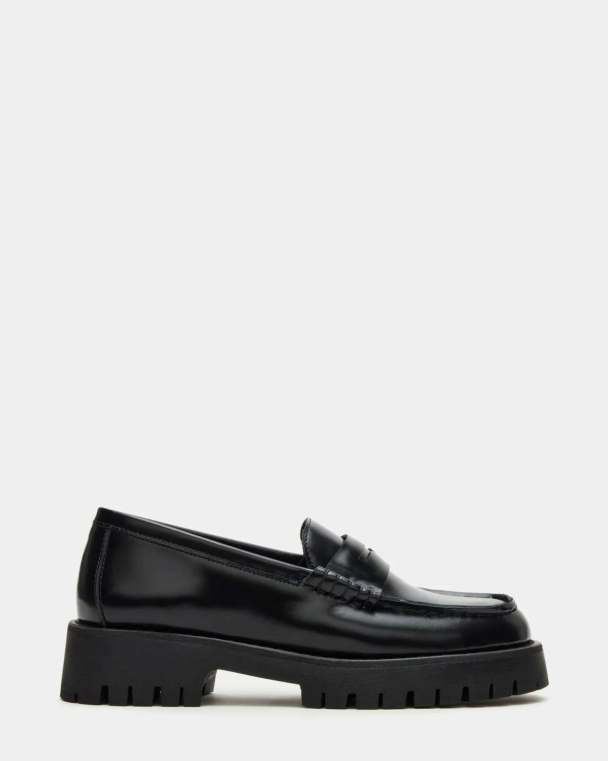 Steve Madden Langsten Flats in Black