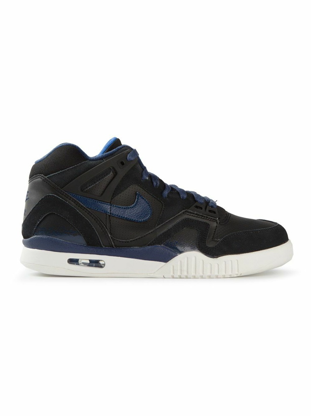 Photo: NIKE - Air Tech Challenge Sneakers