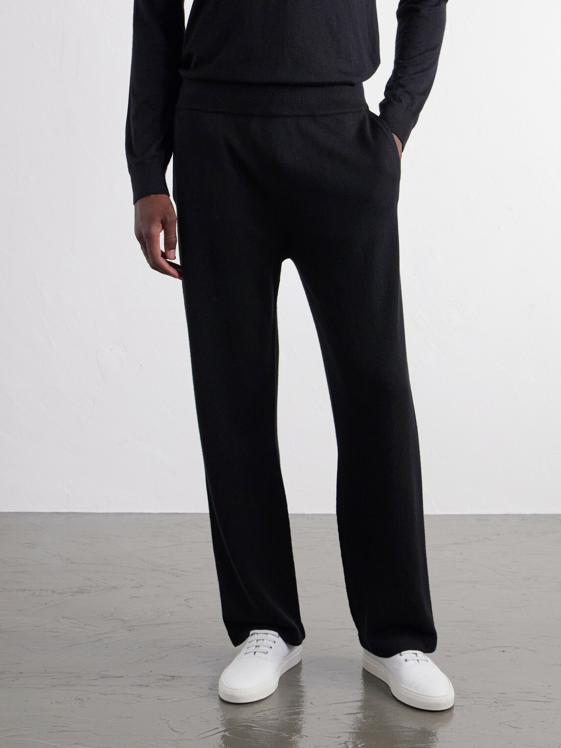 Mr P. - Straight-Leg Cashmere Sweatpants - Black
